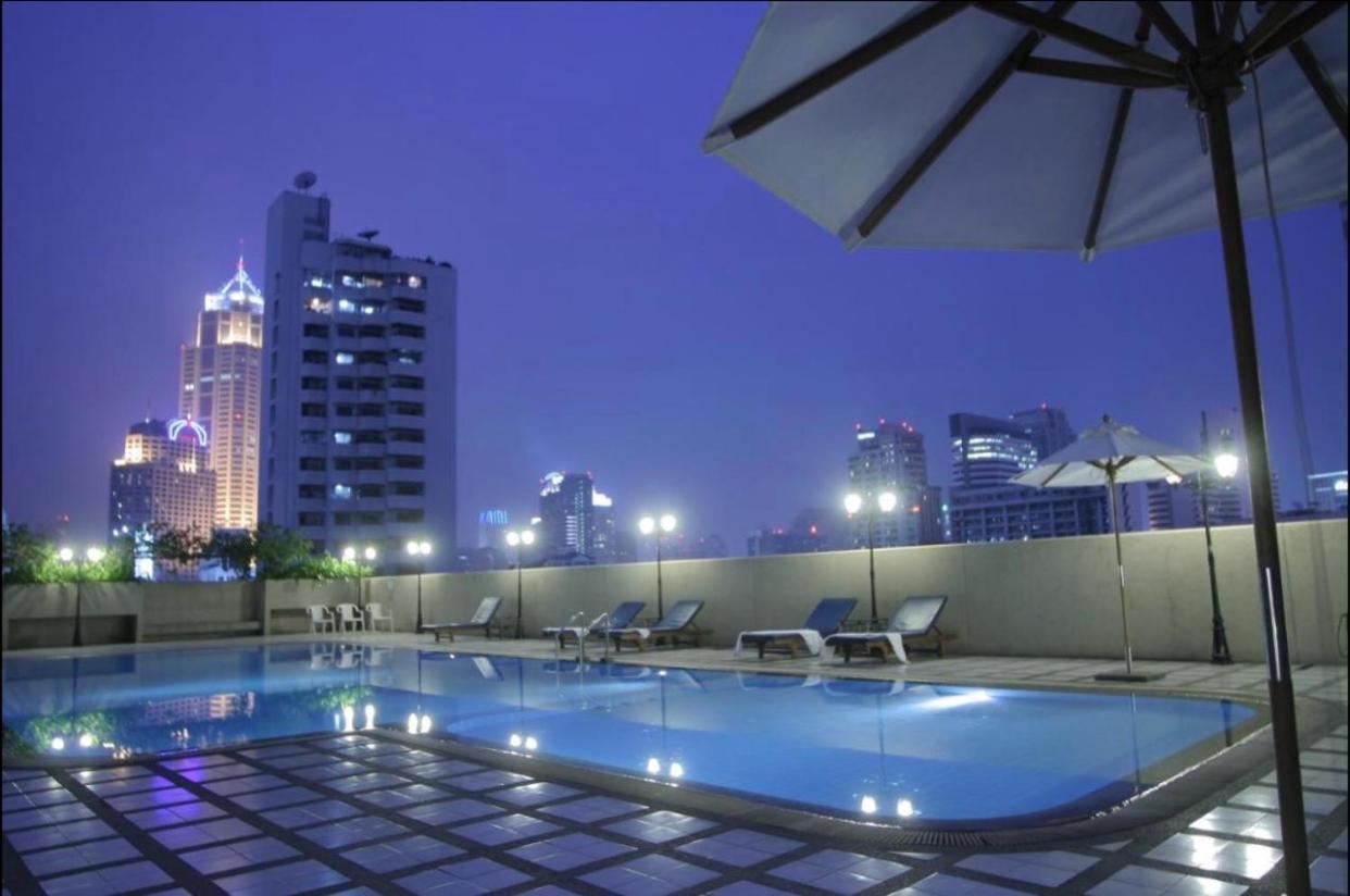 Omni Tower Cozy Apartment Near Nana Bts Bangkok Kültér fotó